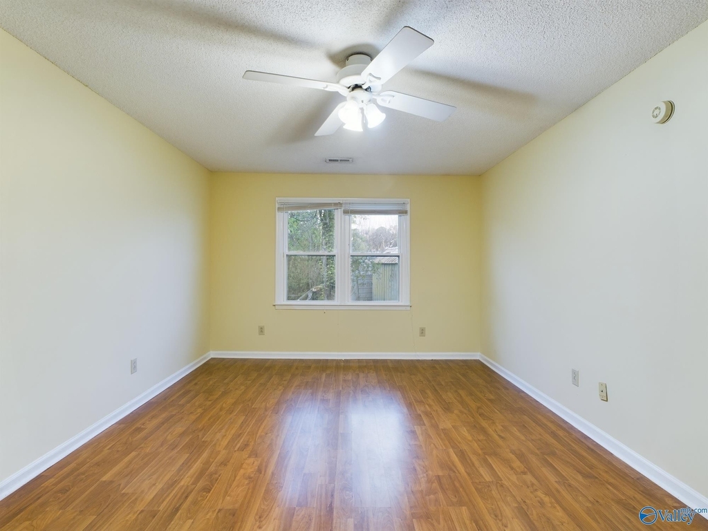 1001 Fieldstone Court Se - Photo 9