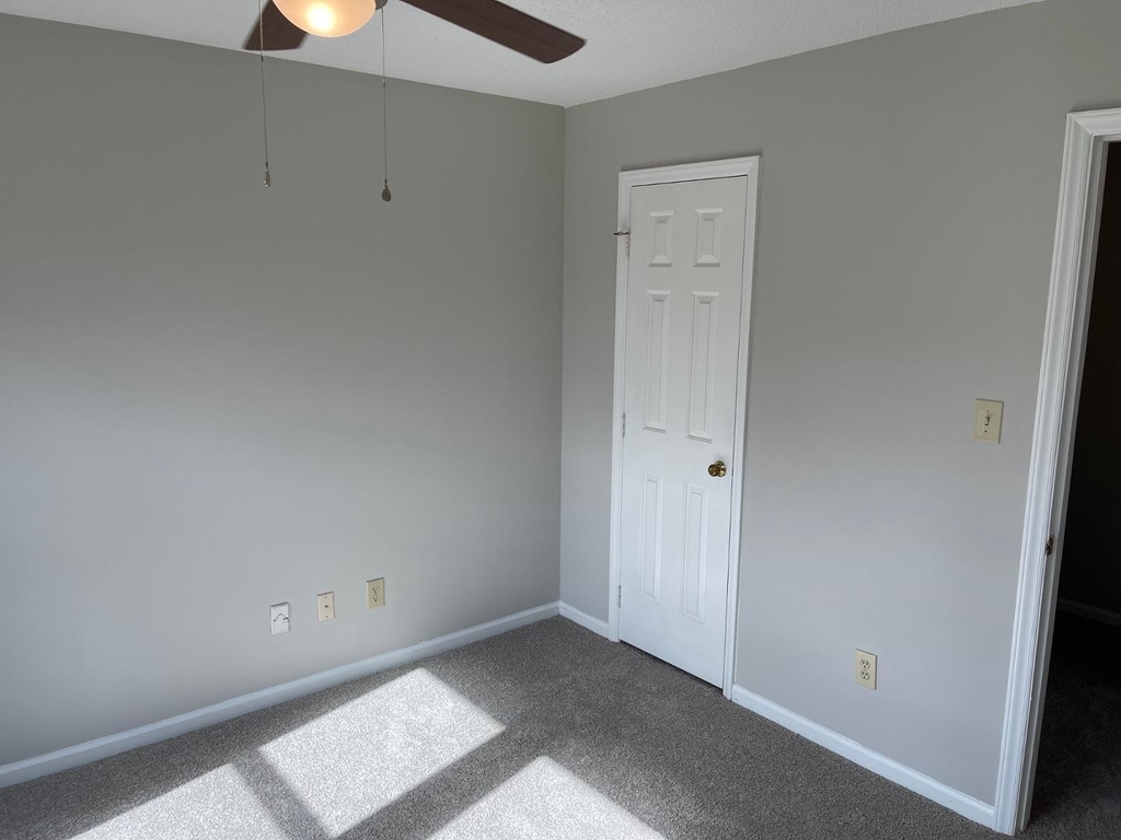 2049 Trexler Court - Photo 18