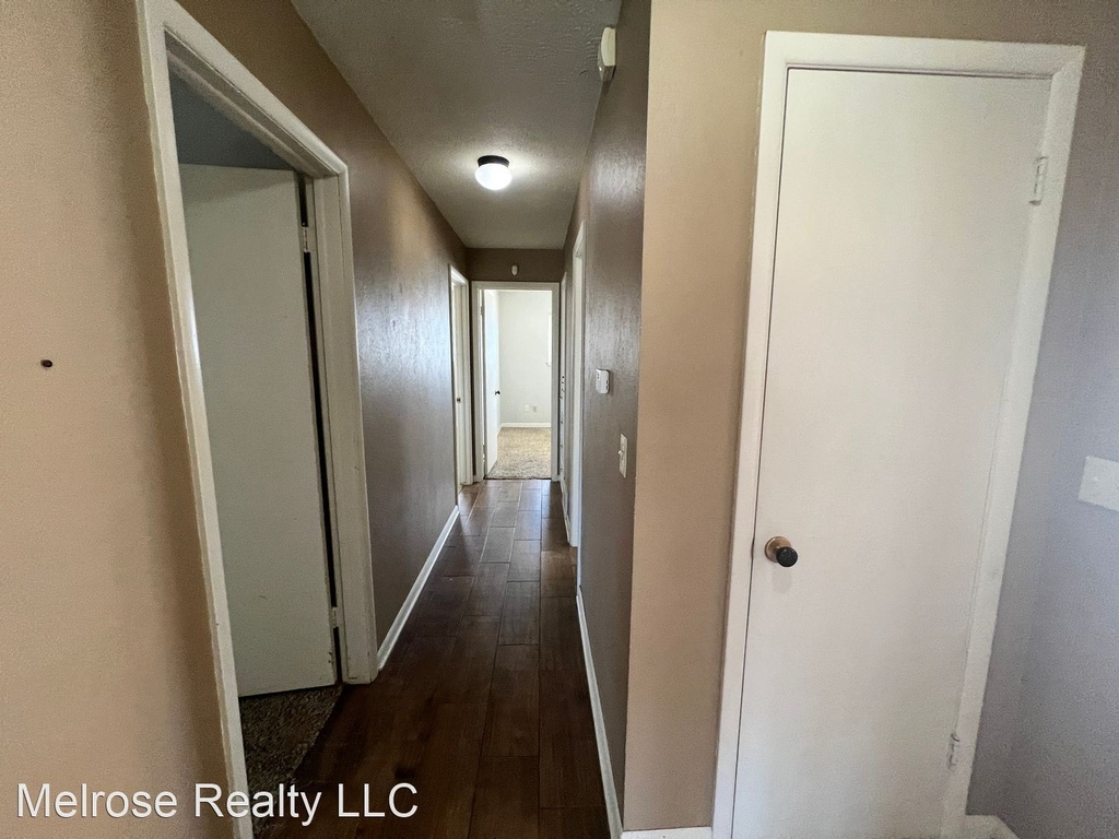 2737 Plymouth Lane - Photo 1