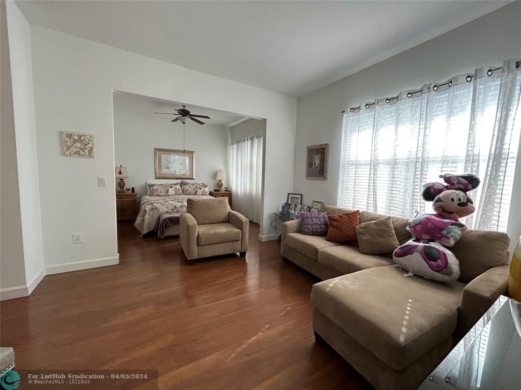 5968 Nw 117th Dr - Photo 3