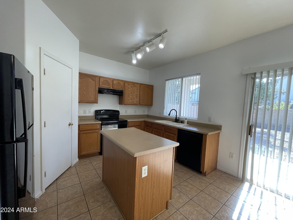 1408 S 122nd Avenue - Photo 30