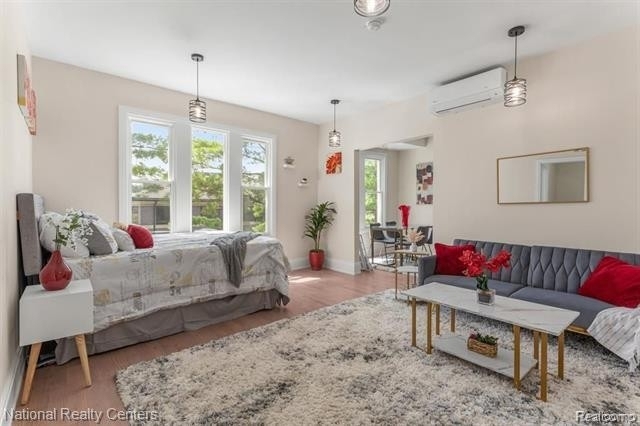 1312 Porter Street - Photo 1