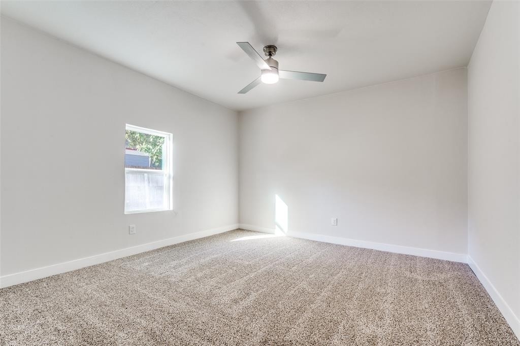 407 S Oak Cliff Boulevard - Photo 10