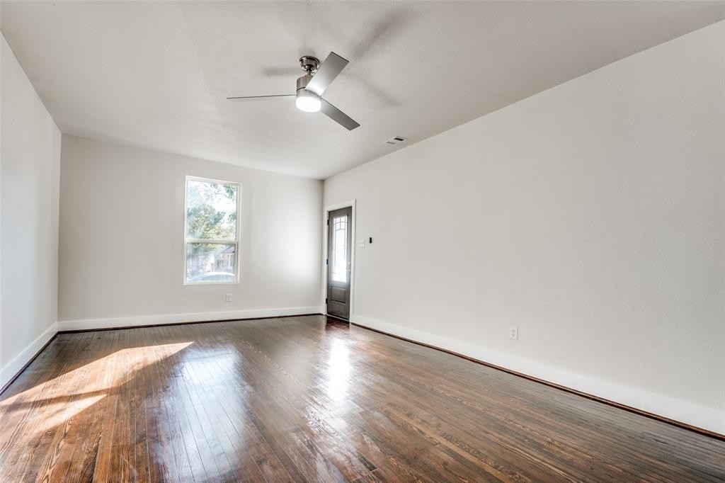 407 S Oak Cliff Boulevard - Photo 5