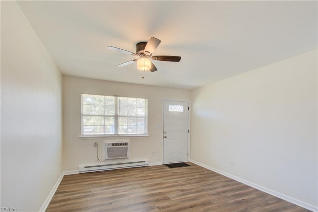 1302 Linden Avenue - Photo 2