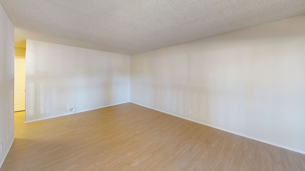 3500 Granada Avenue - Photo 2