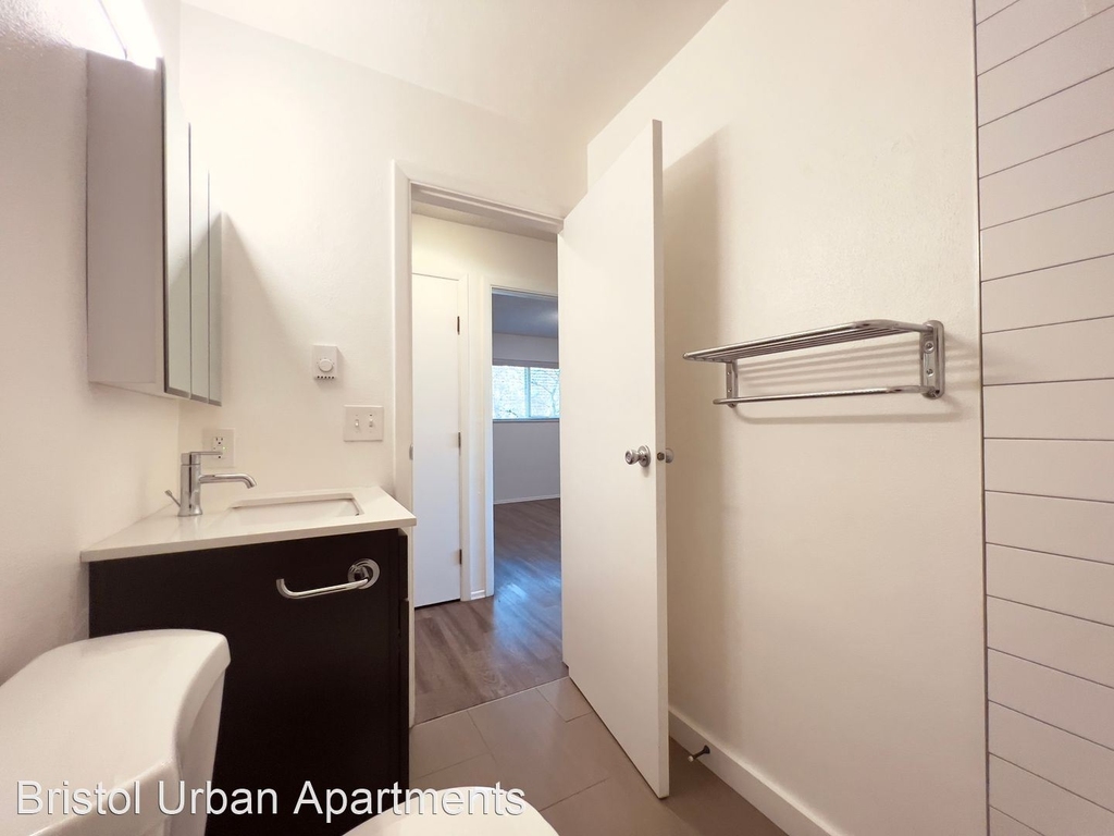 3021 Ne Glisan St., #201 - Photo 13