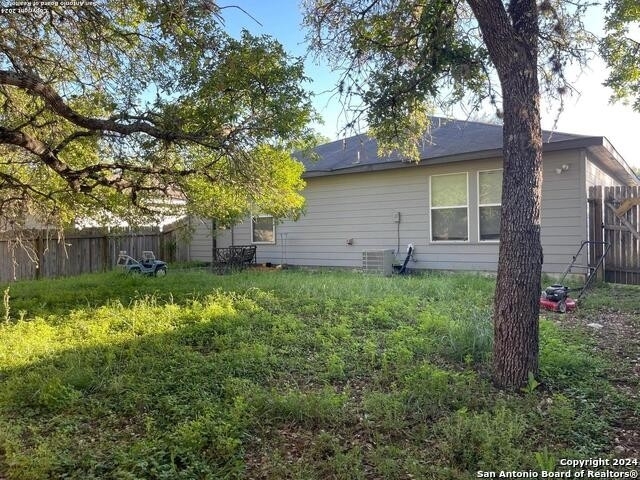 221 Katie Ct - Photo 3