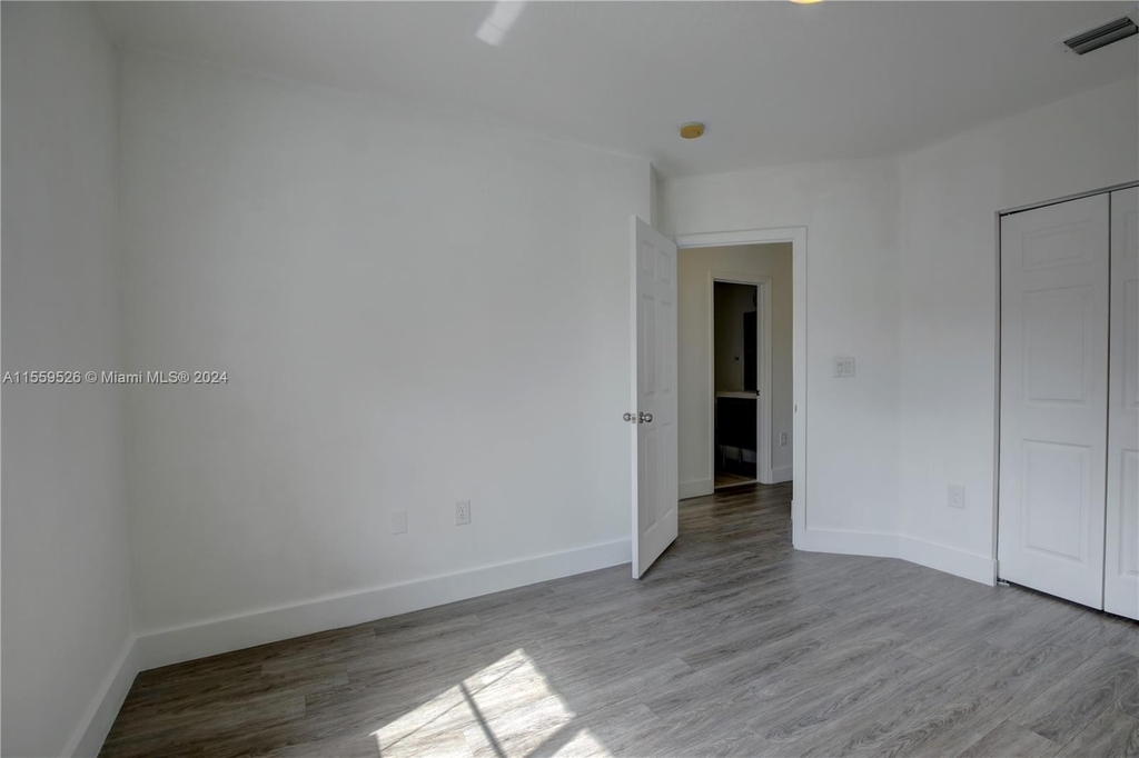 5711 Nw 112th Ct - Photo 25