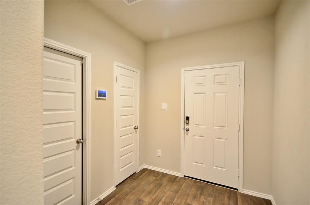 1706 Chase Anchor Ct - Photo 3