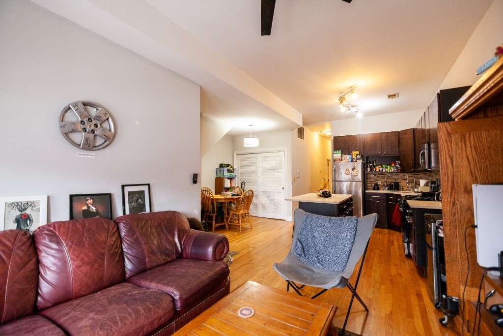 2110 W 18th Pl - Photo 4