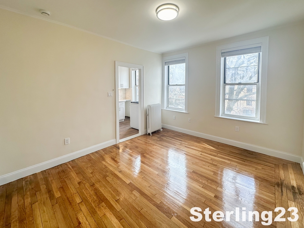 30-61 33rd Street - Photo 4