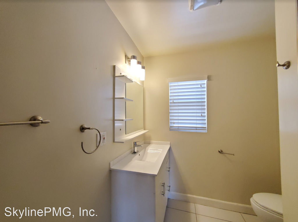 585 Cassia Street - Photo 6