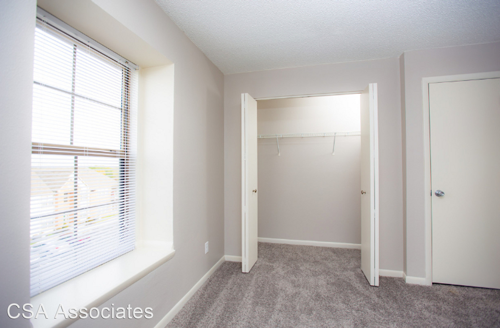 1735 Mars Hill Drive - Photo 4