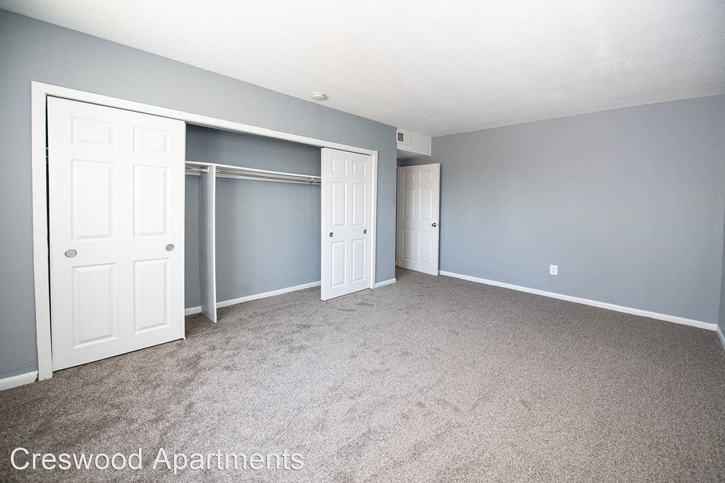 301 Champion Avenue - Photo 2