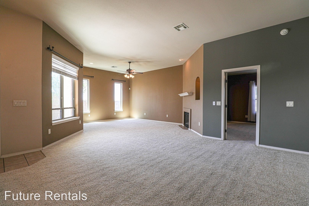 2507 Las Alturas Ct - Photo 20