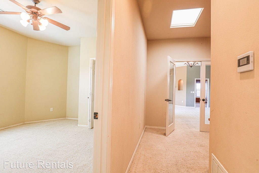 2507 Las Alturas Ct - Photo 28