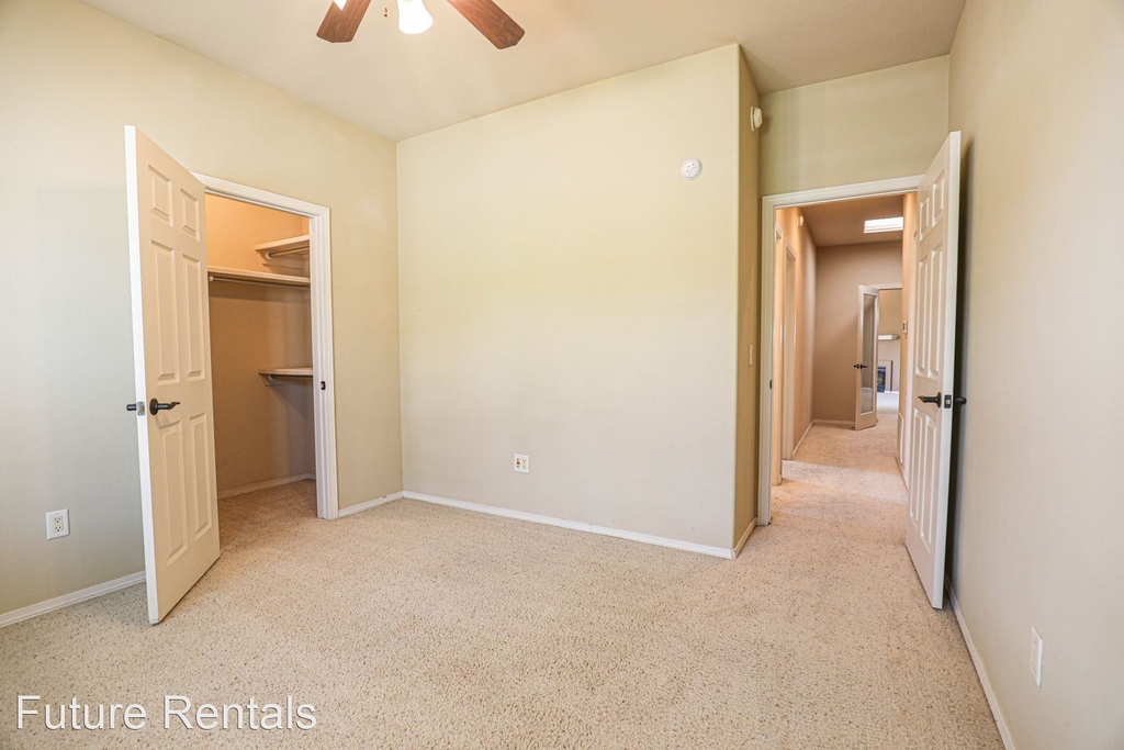 2507 Las Alturas Ct - Photo 24