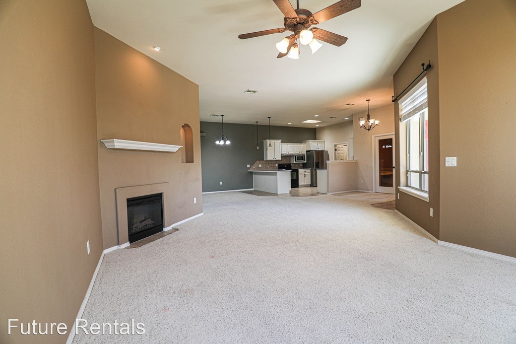 2507 Las Alturas Ct - Photo 10