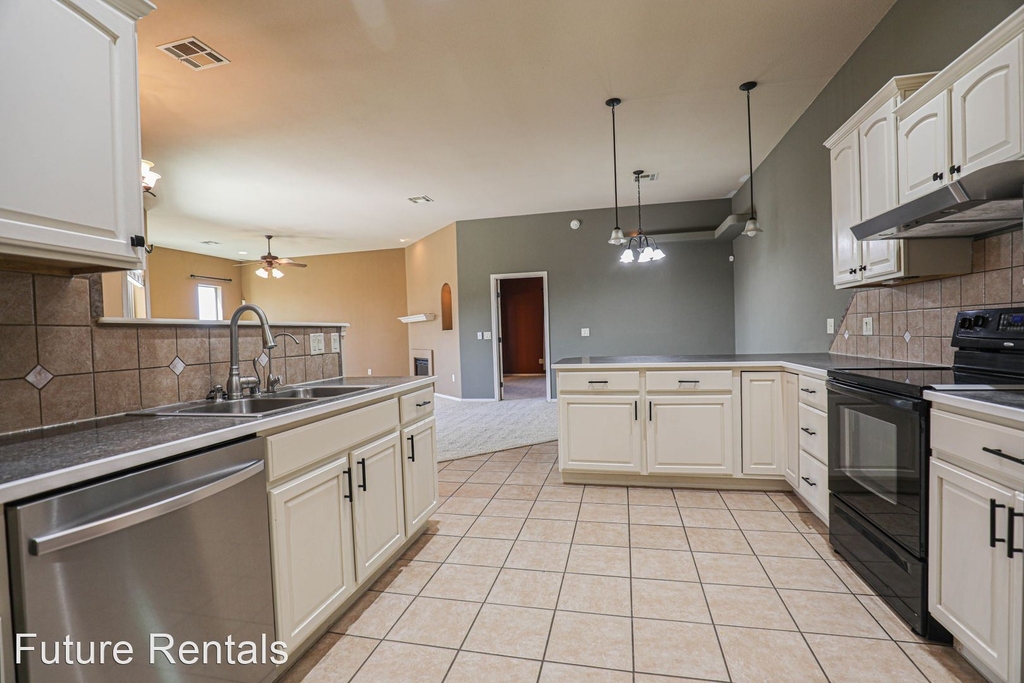 2507 Las Alturas Ct - Photo 15