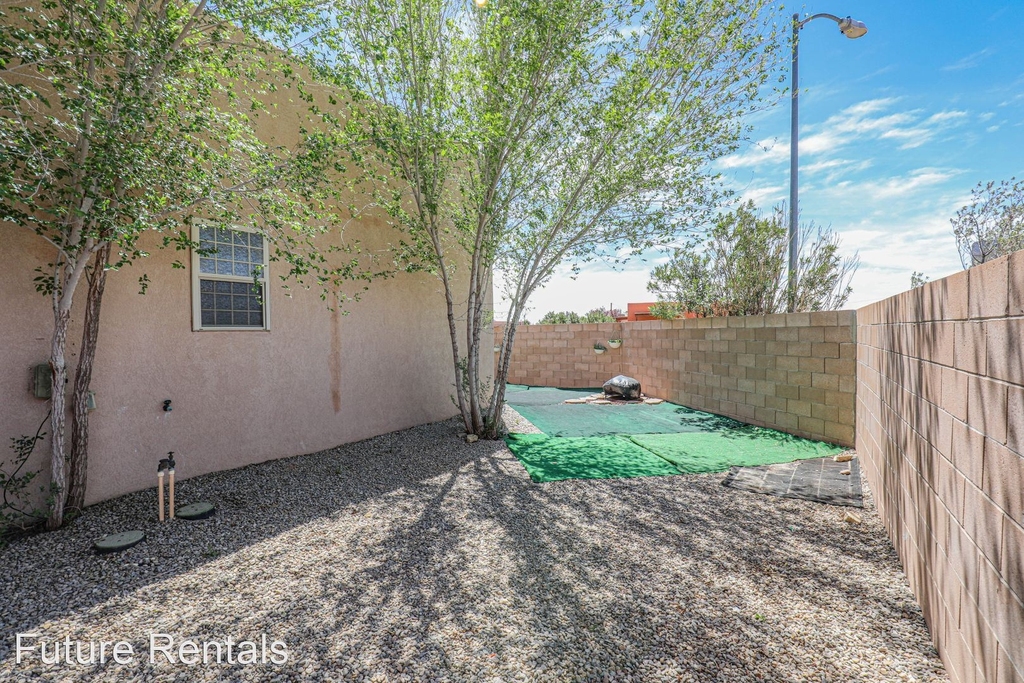 2507 Las Alturas Ct - Photo 6