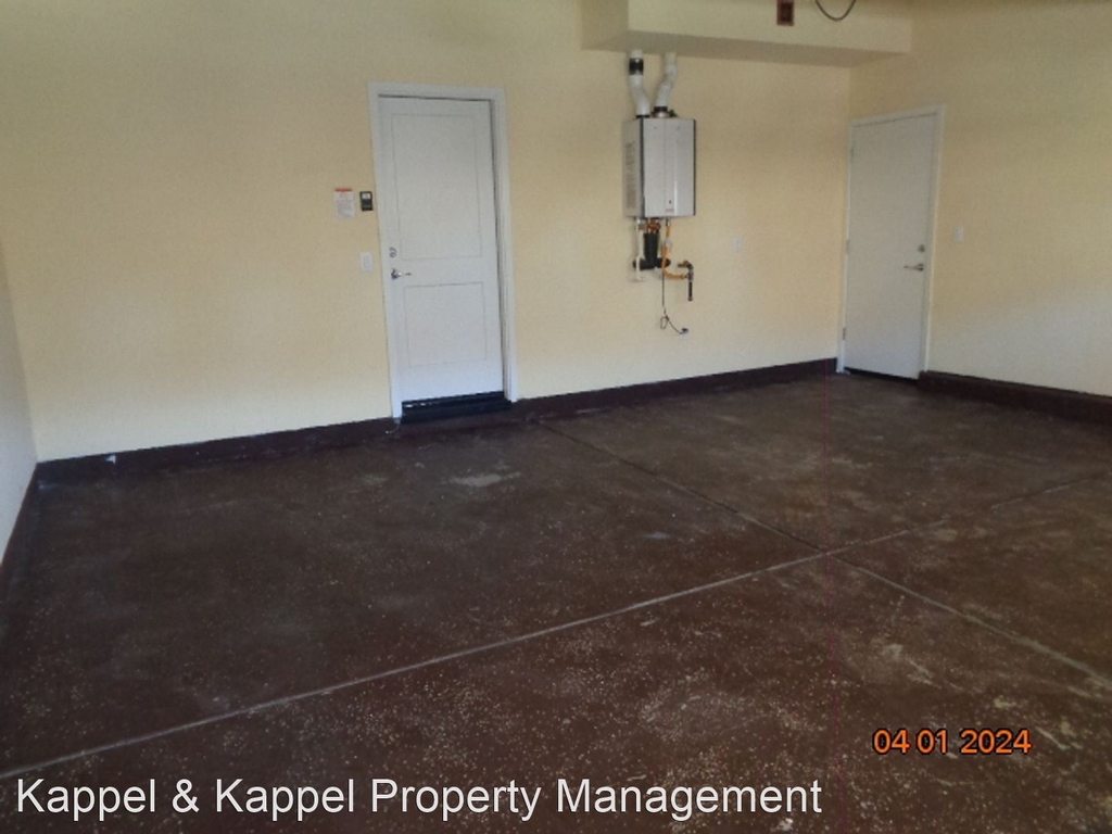 1075 Johns Hopkins Ct - Photo 16