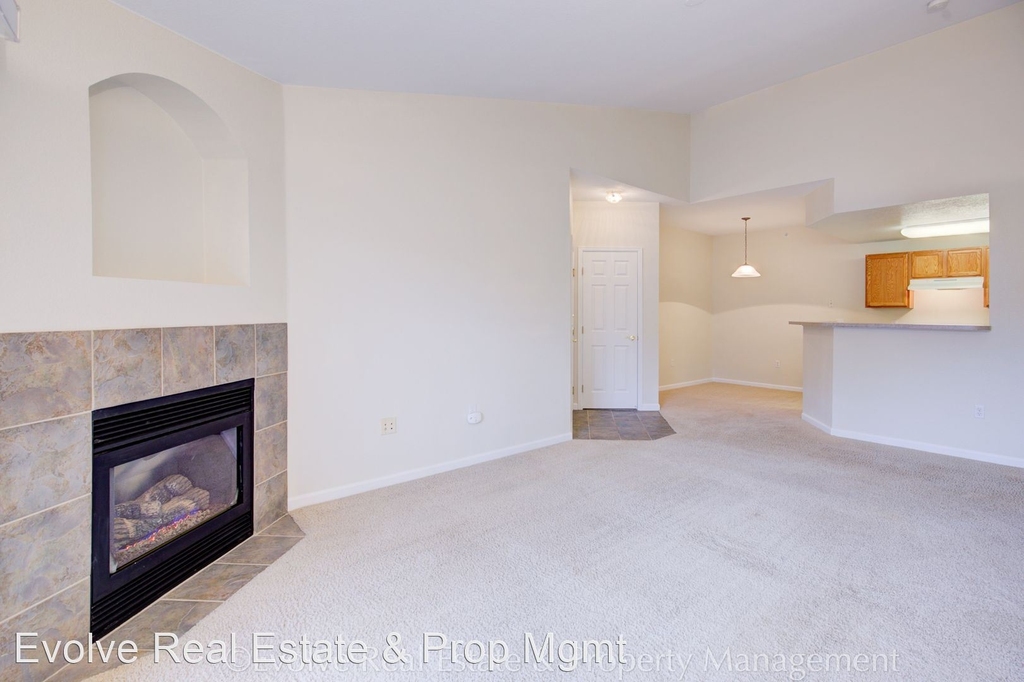 7440 S Blackhawk Street #10303 - Photo 2