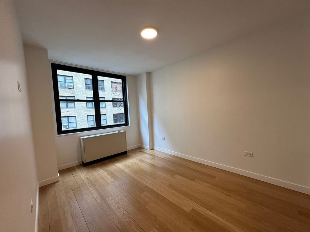 333 East 49th Street - Photo 11