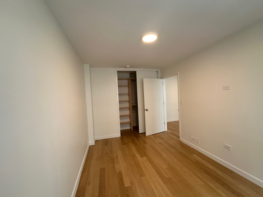 333 East 49th Street - Photo 7