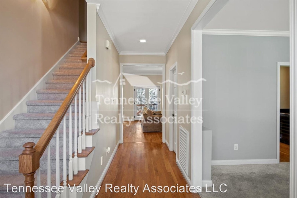 821 Foxfield Ln. - Photo 4