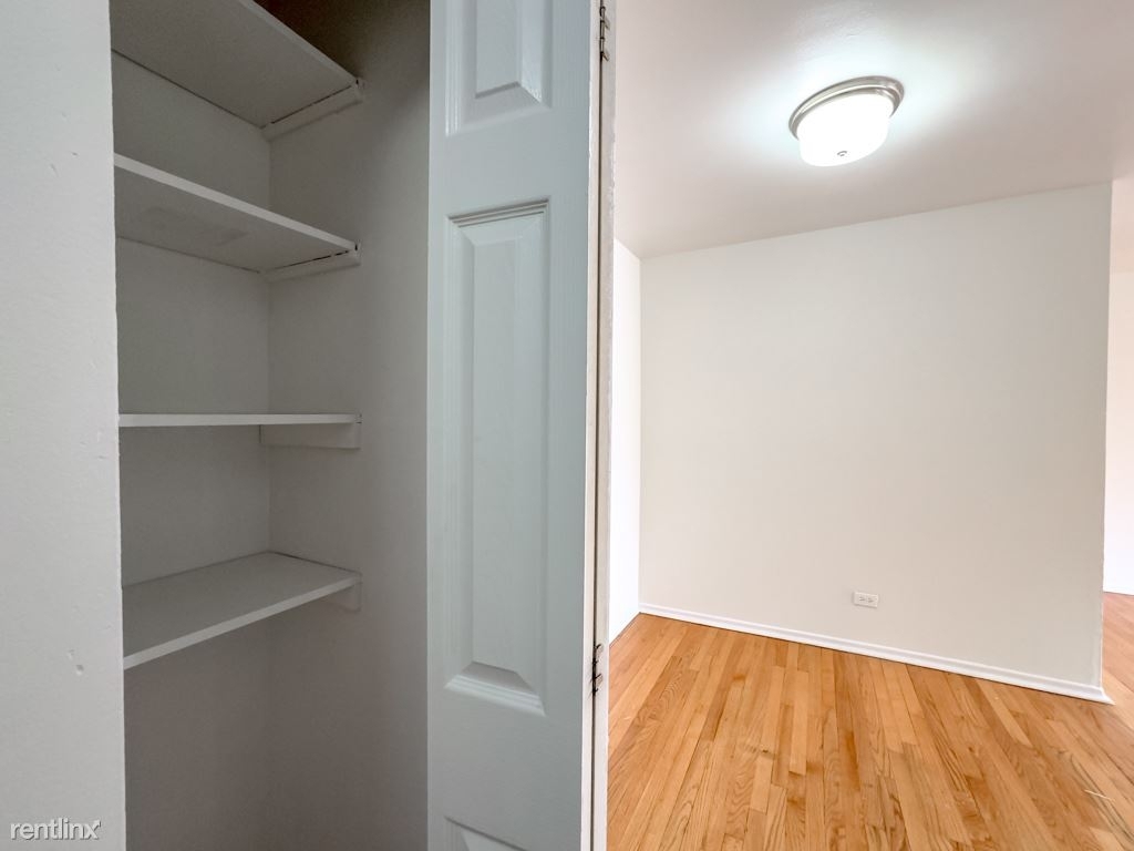 6954 N. Sheridan, Unit A504 - Photo 4