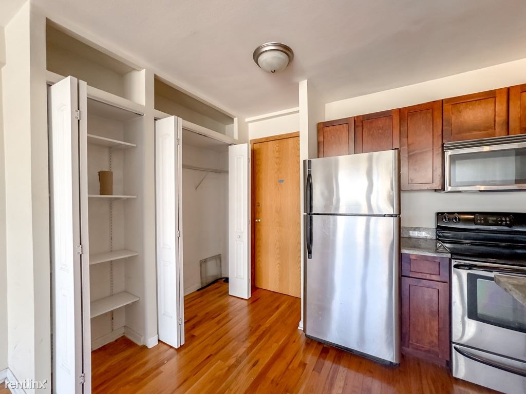 4180 N. Marine Drive, Unit A0111 - Photo 5