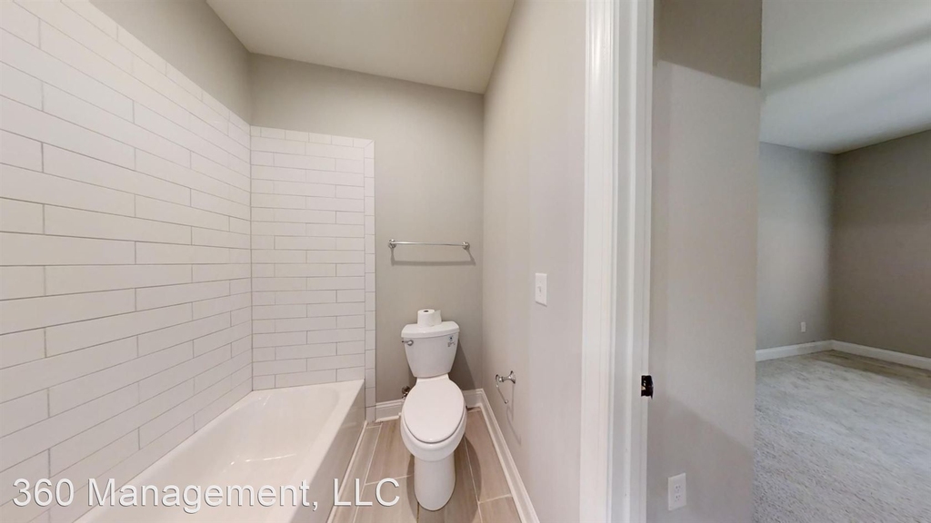 505 Cloverdale Dr - Photo 3