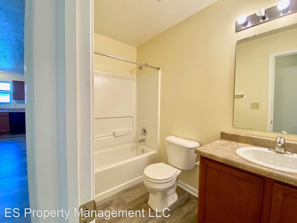 2132 Rossington Lane - Photo 19