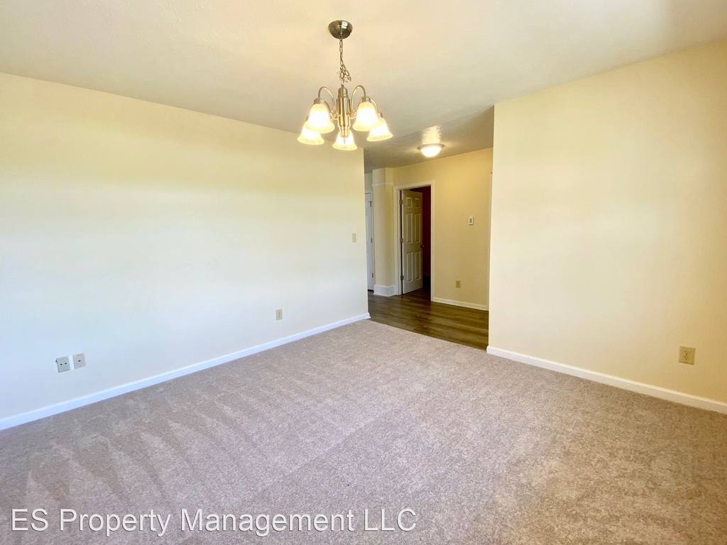 2132 Rossington Lane - Photo 7