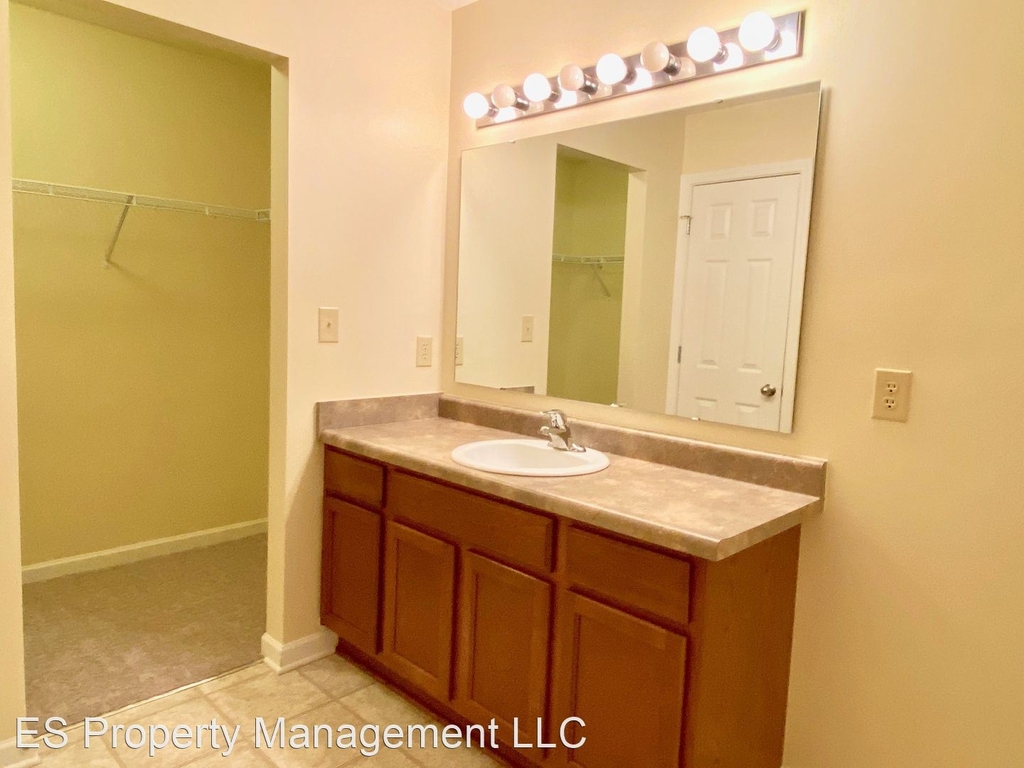 2132 Rossington Lane - Photo 43