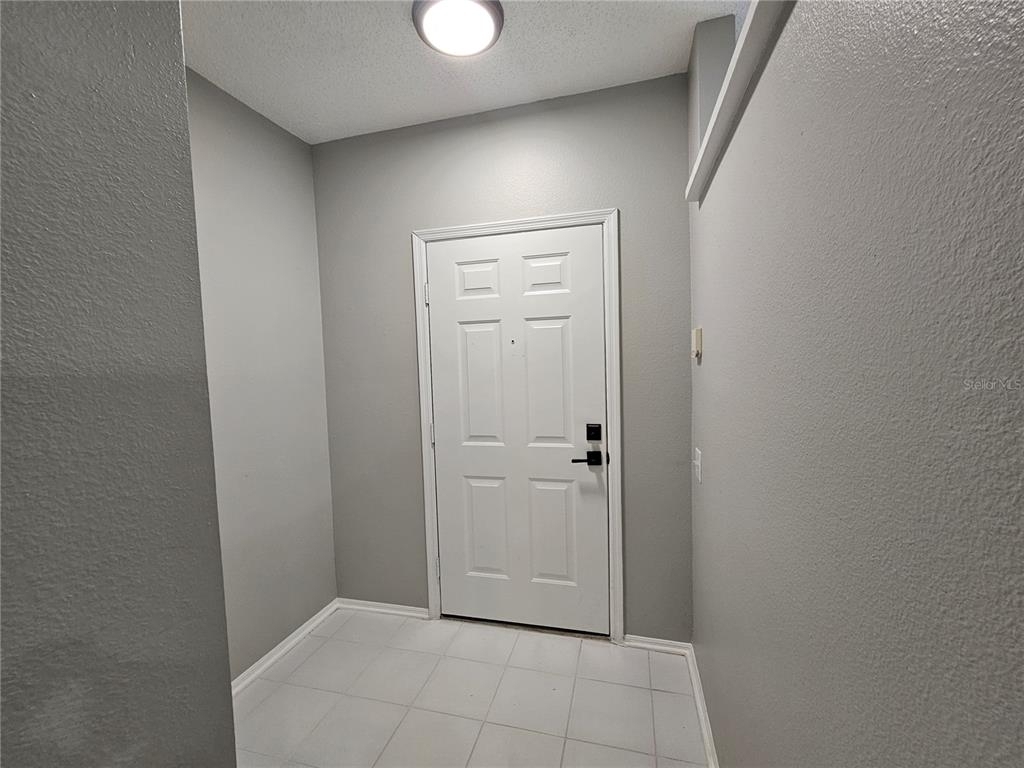 8664 Hunters Key Circle - Photo 3