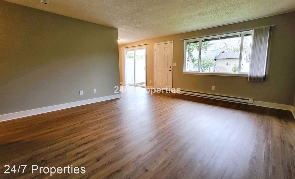 5806 Se Ogden St. - Photo 2