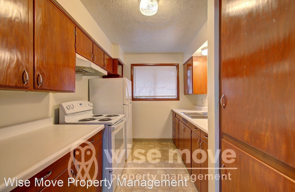 2605 E Mill Plain Blvd - Photo 9