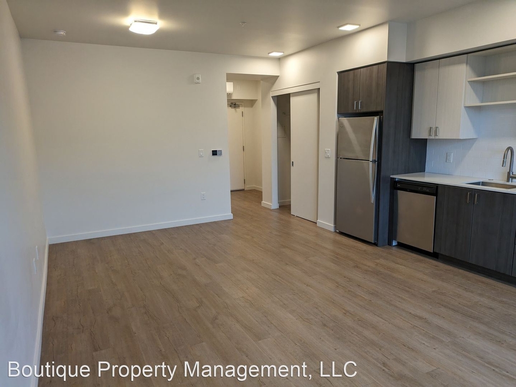 550 Pearl Street - Photo 2