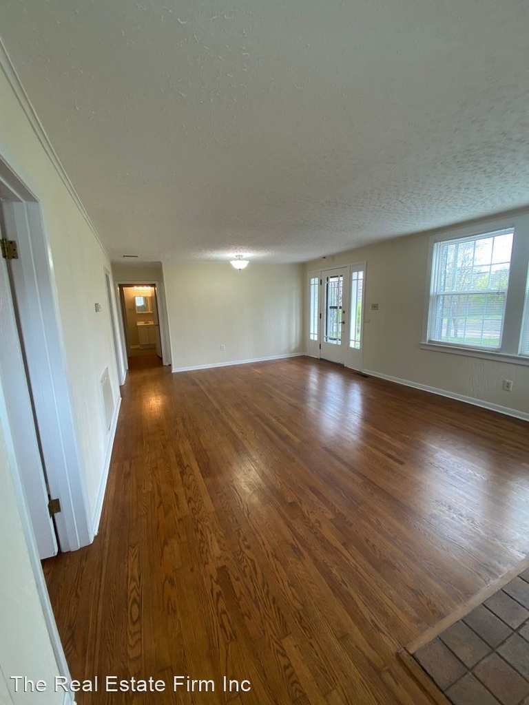 4010 W Martin Mill Pike - Photo 3