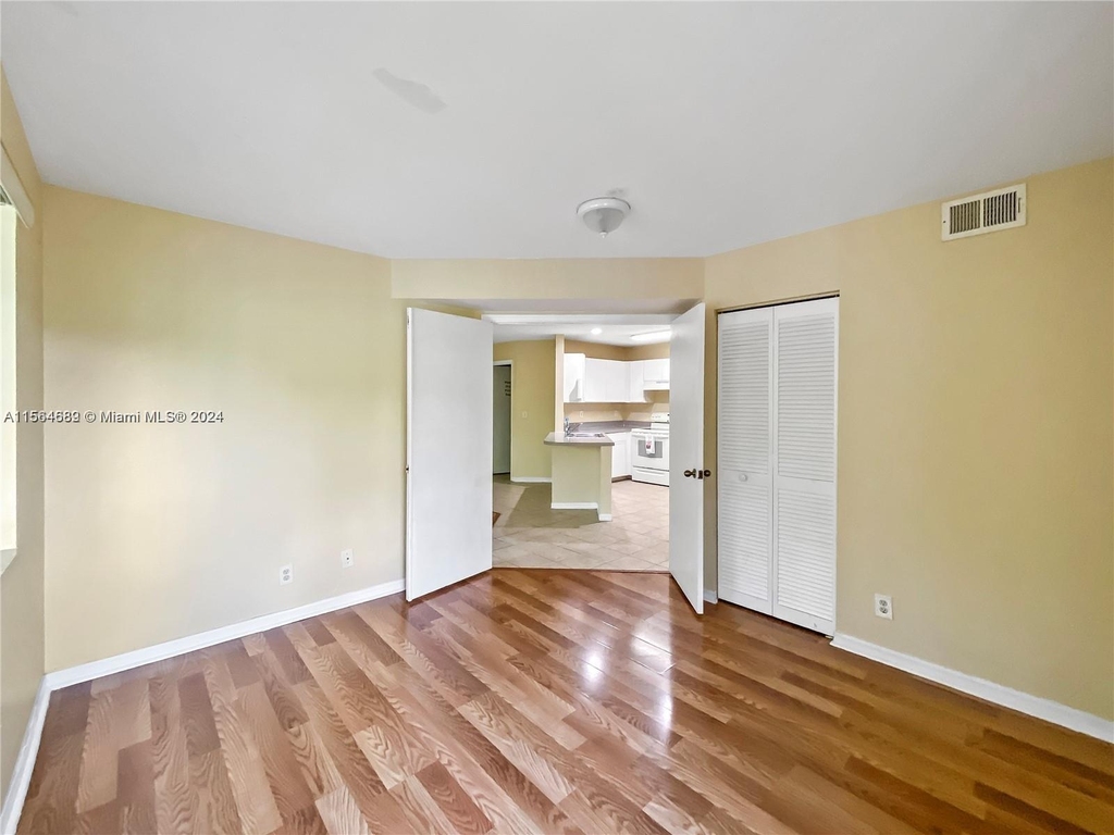 4035 W Mcnab Rd - Photo 9