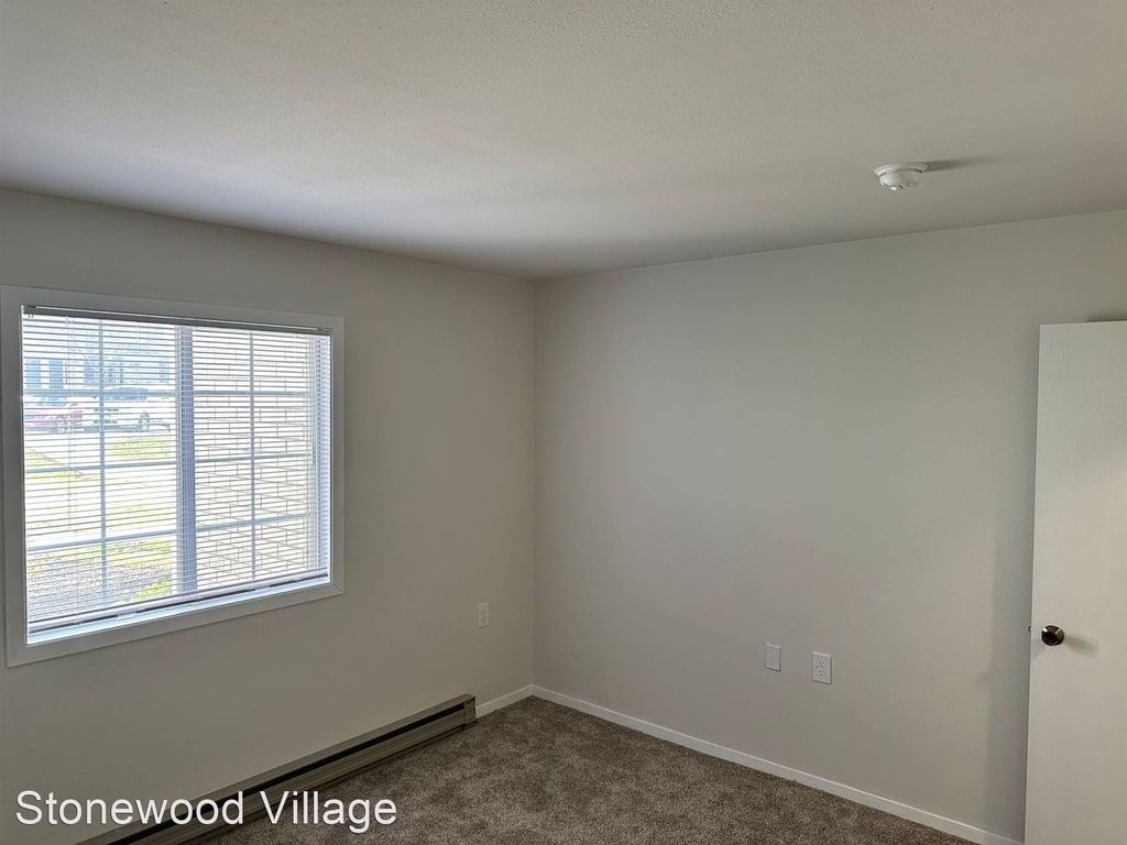 302 Parkwood Lane - Photo 7