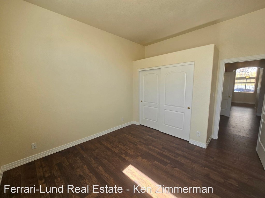 2721 Sunline - Photo 16