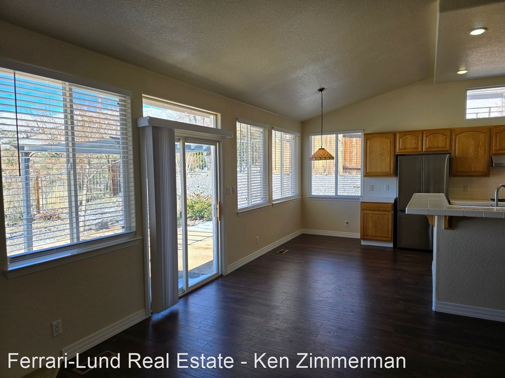 2721 Sunline - Photo 8