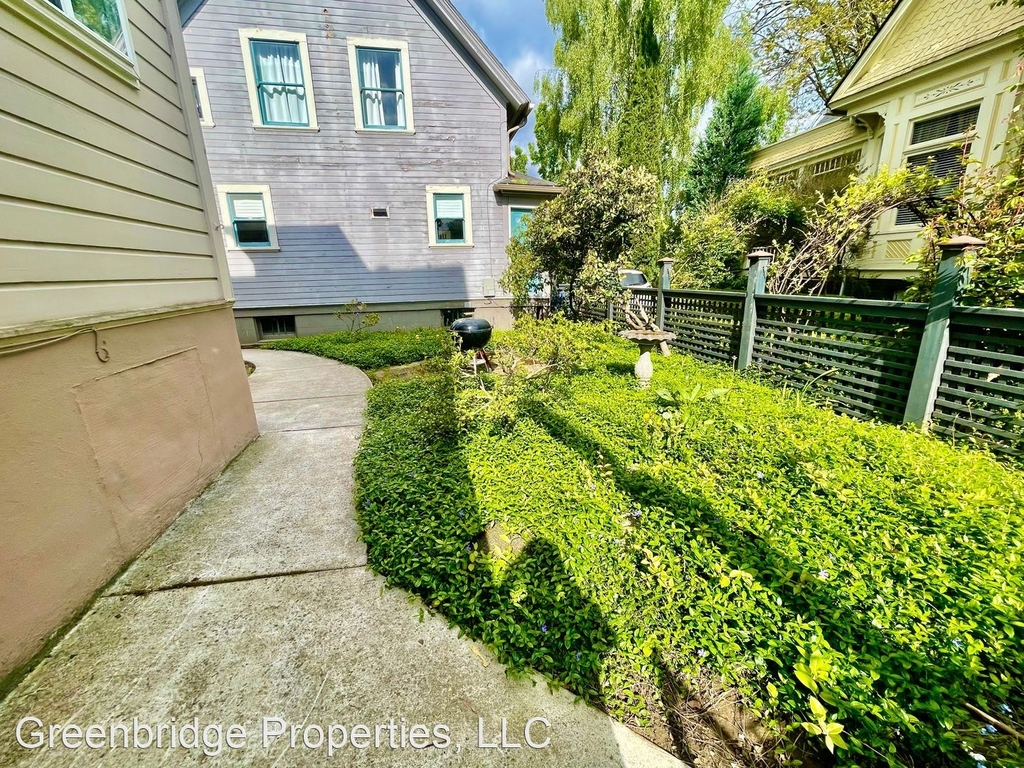 1511 Ne Tillamook - Photo 23