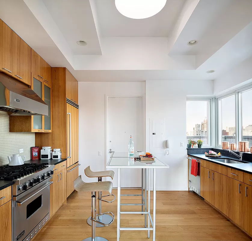 205 East 59th Street - Photo 10