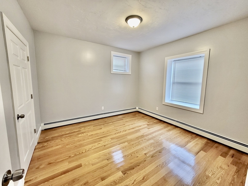 525 Charles Street - Photo 2