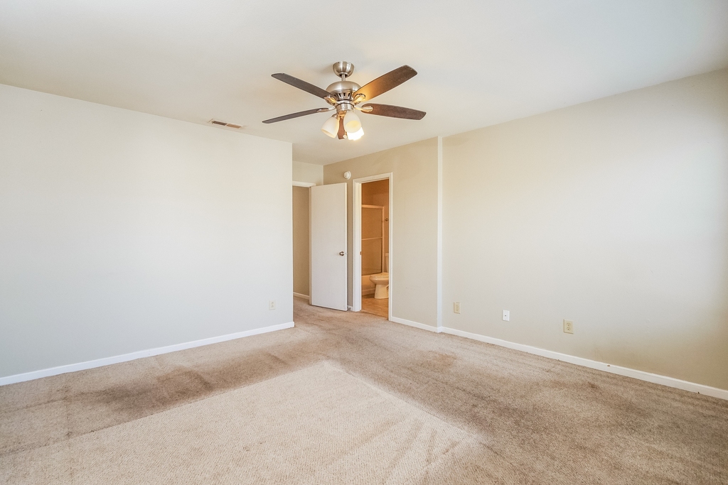 4151 Apple Creek Drive - Photo 10