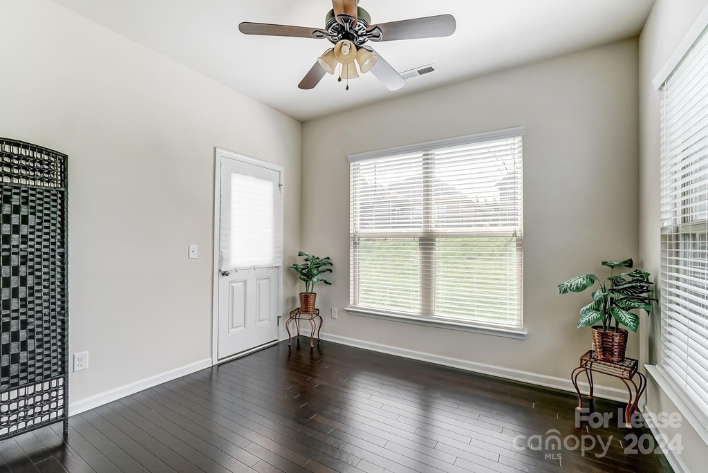 9537 Clarkes Meadow Place - Photo 15